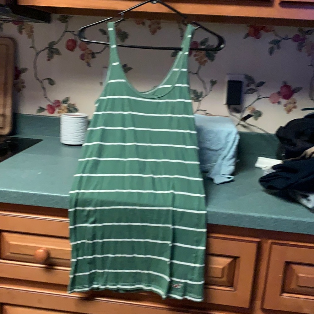 Hollister green w/white small stripe